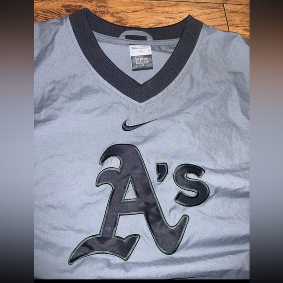 Nike Vintage MLB Oakland A's Athletics Center Swoosh Pullover Windbreaker Sz Med - Picture 8 of 9